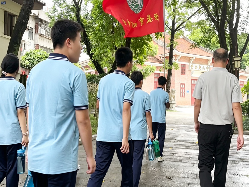 德宏叛逆少年改变学校怎么选?2026家长择校指南